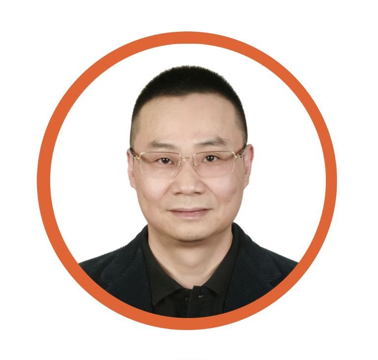何鑫辰2.jpg